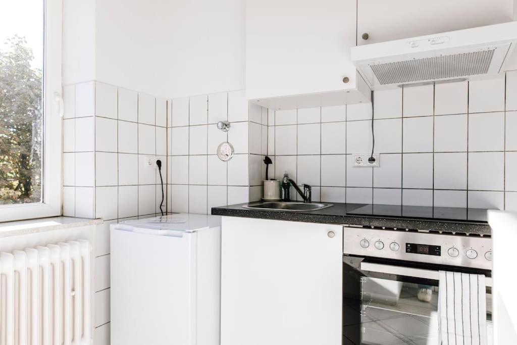 קיל Komplett Neu: 2-Zi Zentral Im Altbau. 24H-Checkin מראה חיצוני תמונה