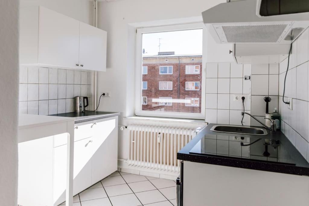 קיל Komplett Neu: 2-Zi Zentral Im Altbau. 24H-Checkin מראה חיצוני תמונה